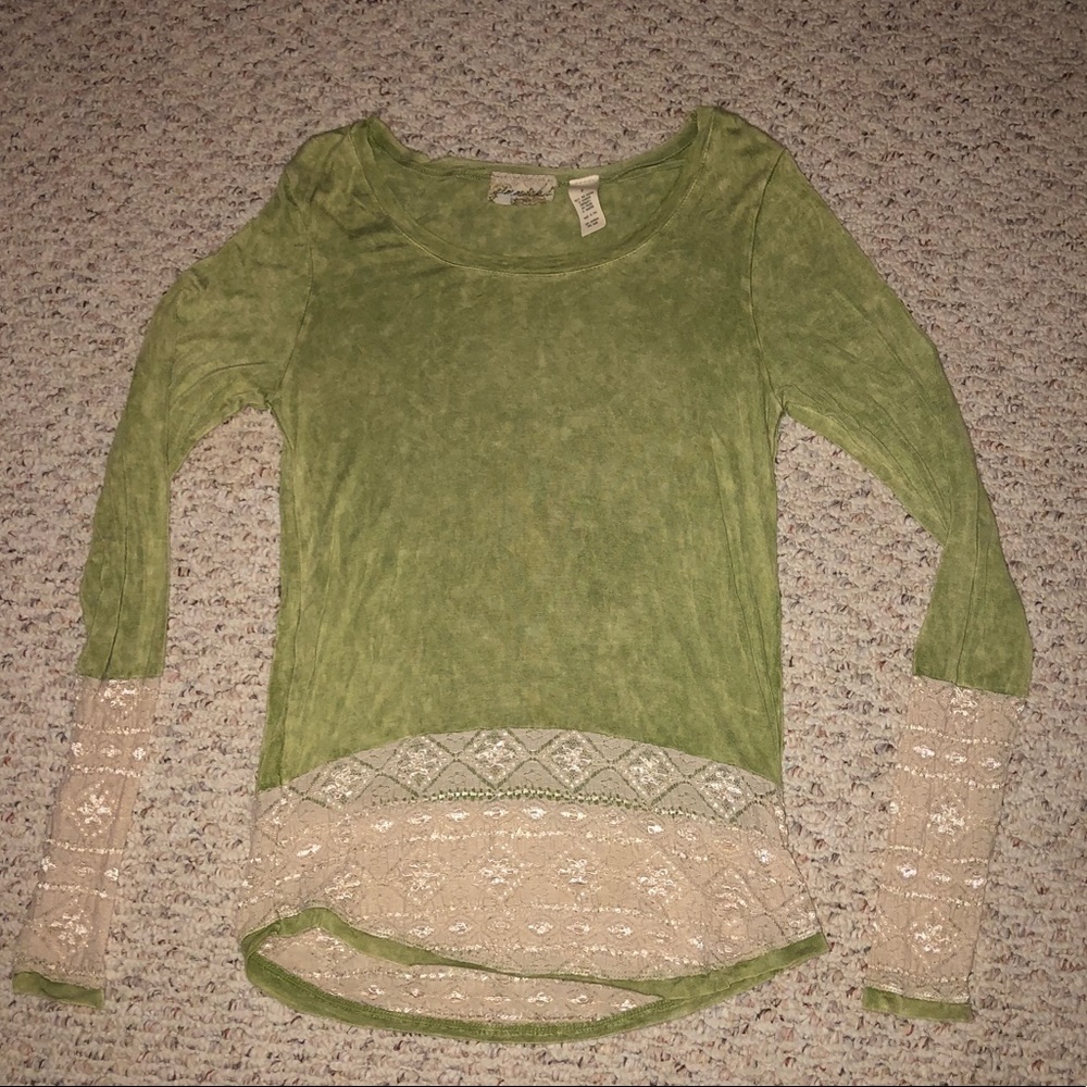 Long sleeve crochet top